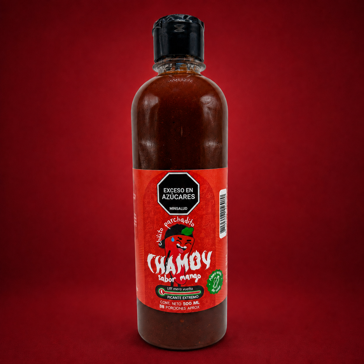Chamoy mango picante extremo 500ml sobre fondo vino
